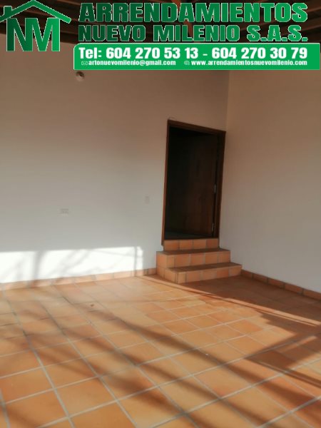 Casa-Finca disponible para Arriendo en Envigado La Mina Foto numero 1