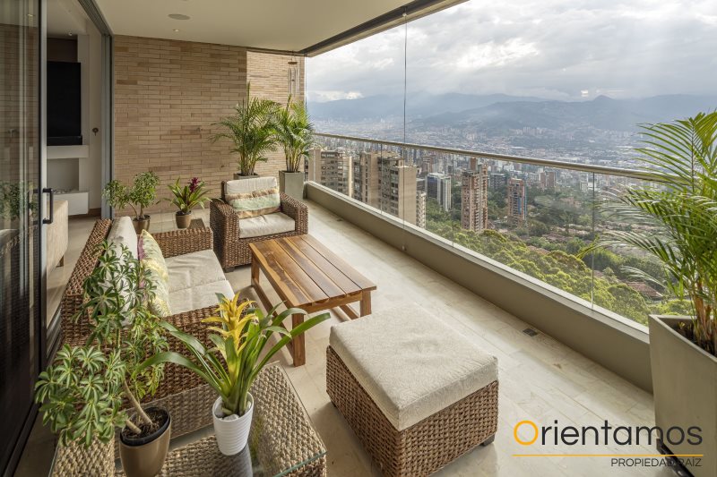 Apartamento disponible para la venta en Medellín el codigo es 20164 foto numero 2