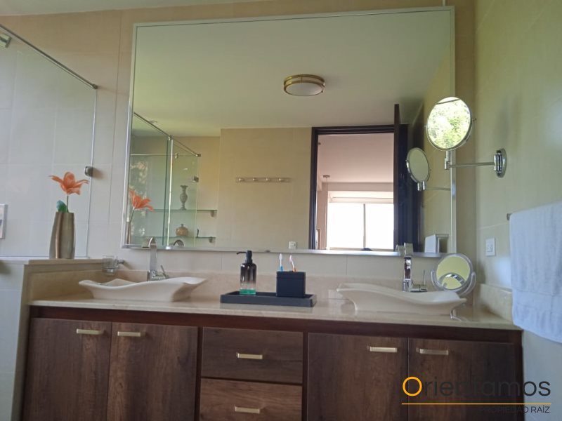 Apartamento disponible para la venta en Medellín el codigo es 20557 foto numero 19