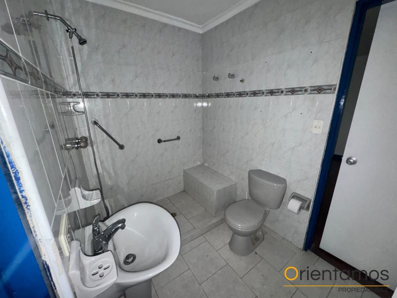 Casa-local disponible para el arriendo en Medellín el codigo es 20675 foto numero 15