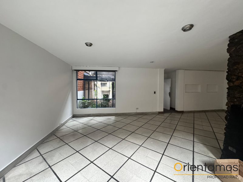 Casa-local disponible para el arriendo en Medellín el codigo es 20675 foto numero 7