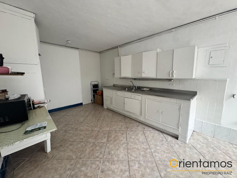 Casa-local disponible para el arriendo en Medellín el codigo es 20675 foto numero 14