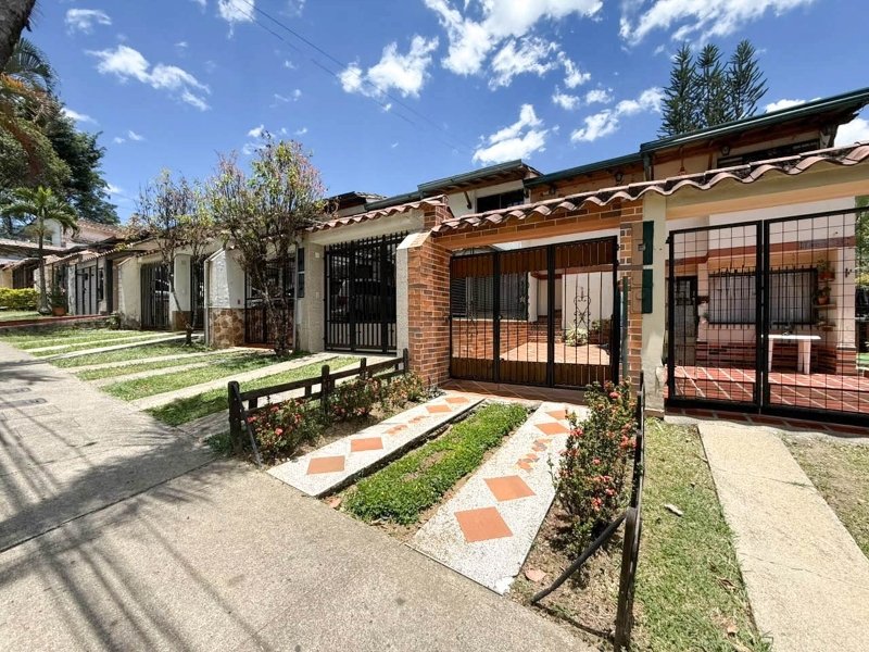 Casa en venta en TOLEDO, 85 m², 3 alcobas, 2 baños