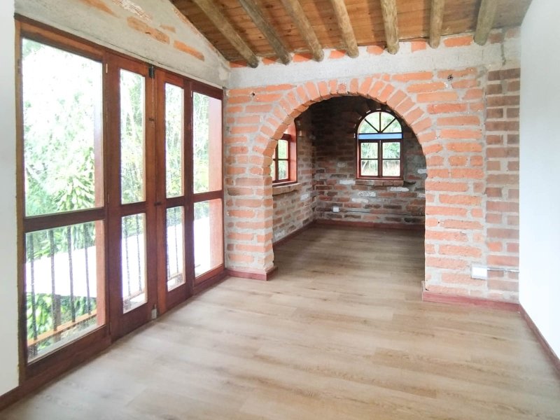 Casa-Finca en arriendo en LA ESTRELLA, 650 m², 3 alcobas, 4 baños