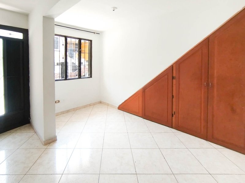 Casa en arriendo en LA ESTRELLA, 65 m², 3 alcobas, 1 baño