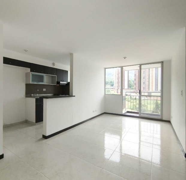 Apartamento en arriendo en LA ESTRELLA, 75 m², 3 alcobas, 2 baños
