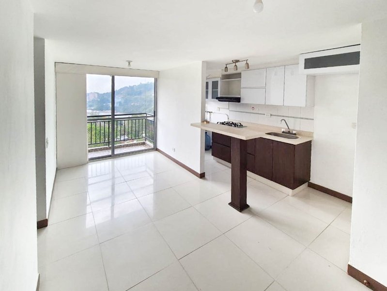 Apartamento en arriendo en LA ESTRELLA, 70 m², 3 alcobas, 2 baños