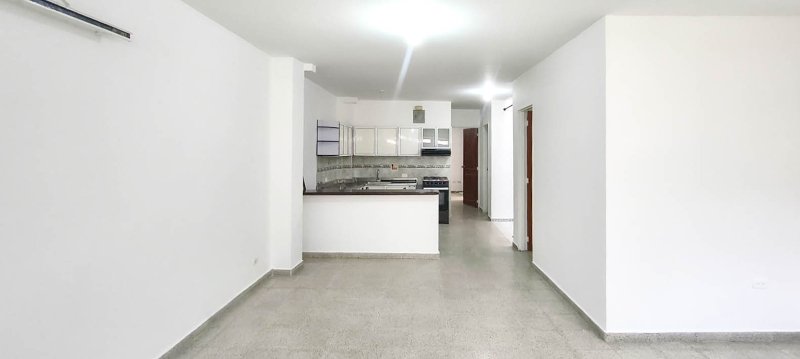 Casa en arriendo en MEDELLIN, 80 m², 3 alcobas, 2 baños