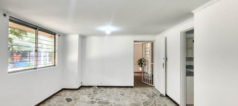 Apartamento en arriendo en BELEN ROSALES, 98 m², 3 alcobas, 2 baños