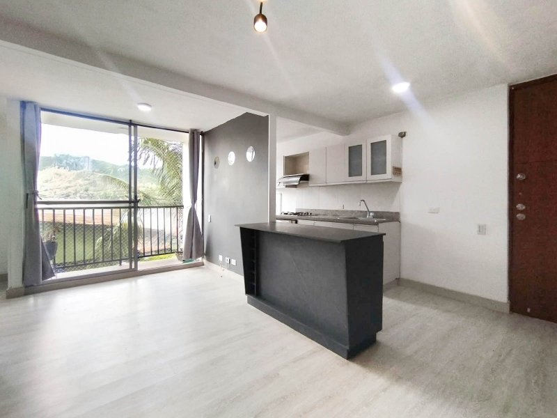 Apartamento en arriendo en LA ESTRELLA, 55 m², 2 alcobas, 2 baños