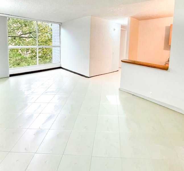 Apartamento en arriendo en POBLADO, 70 m², 3 alcobas, 2 baños