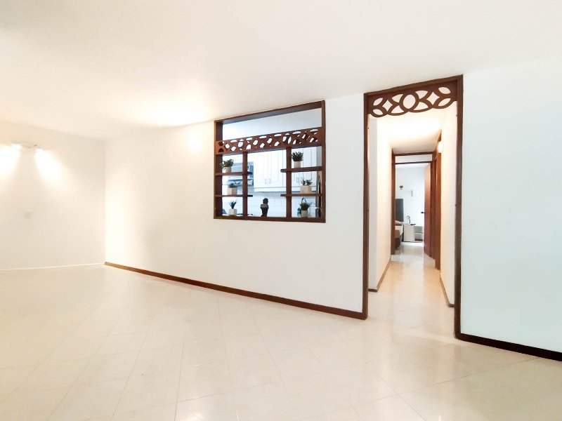 Apartamento en arriendo en POBLADO, 68 m², 3 alcobas, 2 baños