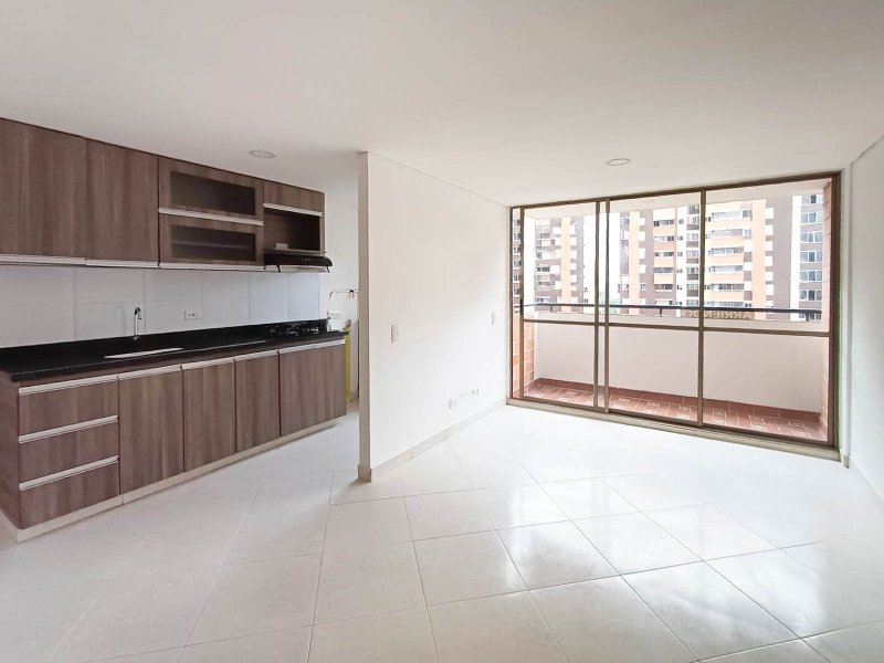 Apartamento en arriendo en LA ESTRELLA, 74 m², 3 alcobas, 2 baños