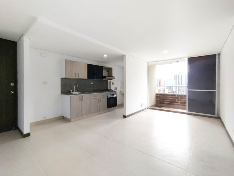 Apartamento en arriendo en SABANETA, 75 m², 3 alcobas, 2 baños