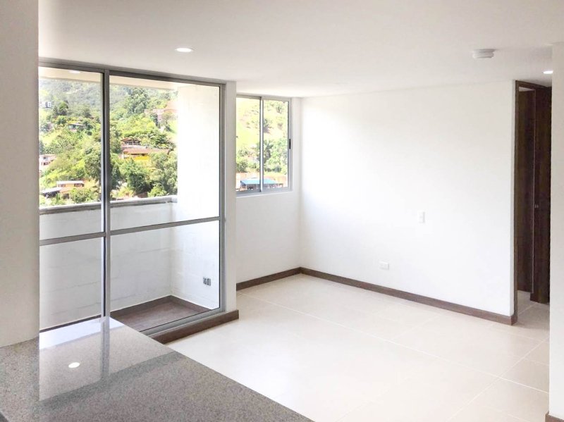 Apartamento en arriendo en LA ESTRELLA, 56 m², 2 alcobas, 2 baños