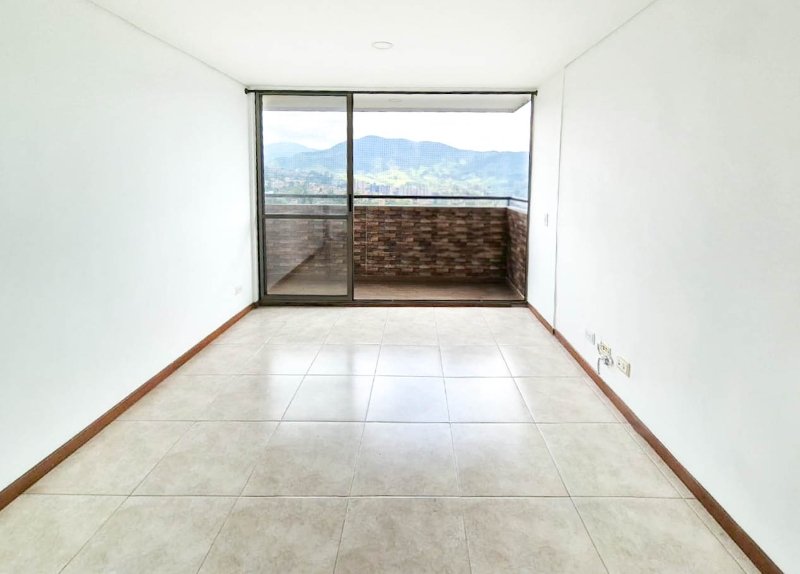 Apartamento en arriendo en LA ESTRELLA, 70 m², 3 alcobas, 2 baños