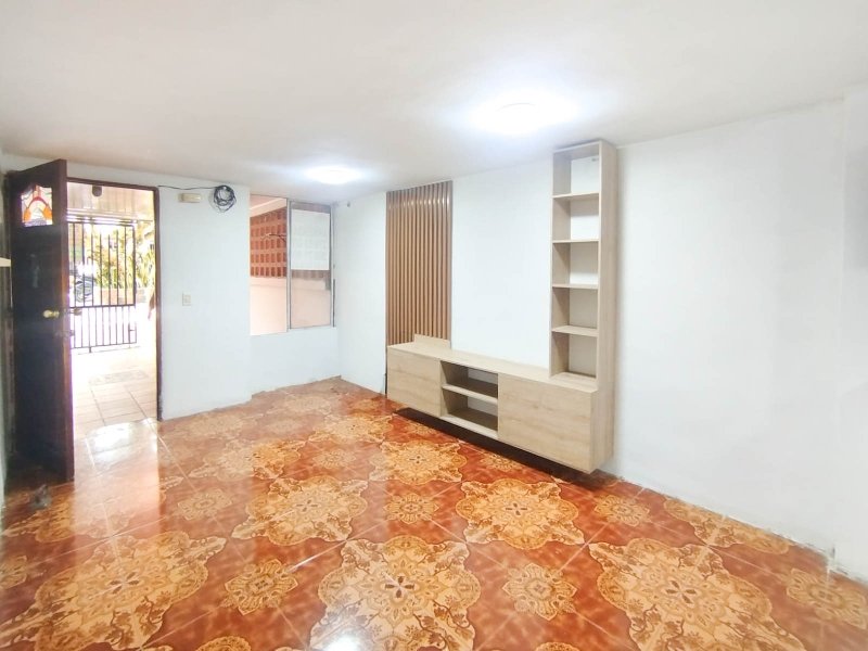 Casa en arriendo en LA ESTRELLA, 160 m², 5 alcobas, 4 baños