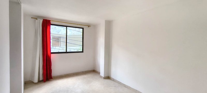 Casa en arriendo en MANRIQUE, 65 m², 2 alcobas, 1 baño