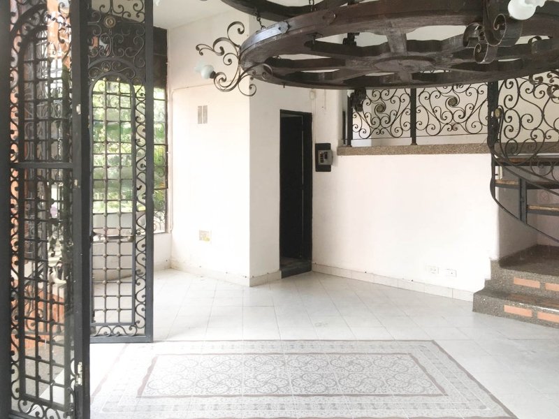 Local en arriendo en BELEN, 70 m², 1 baño