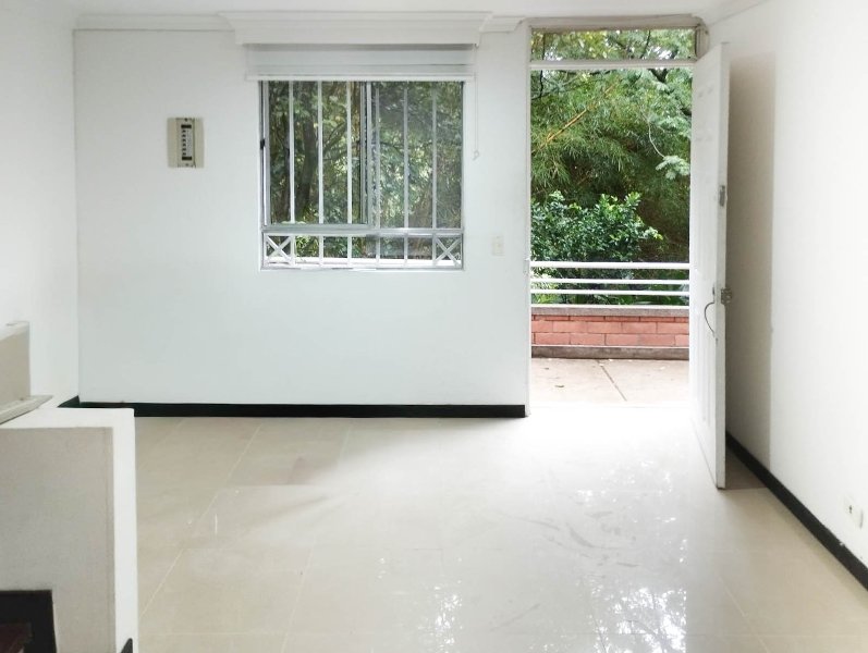 Casa en arriendo en LA MOTA, 85 m², 4 alcobas, 3 baños