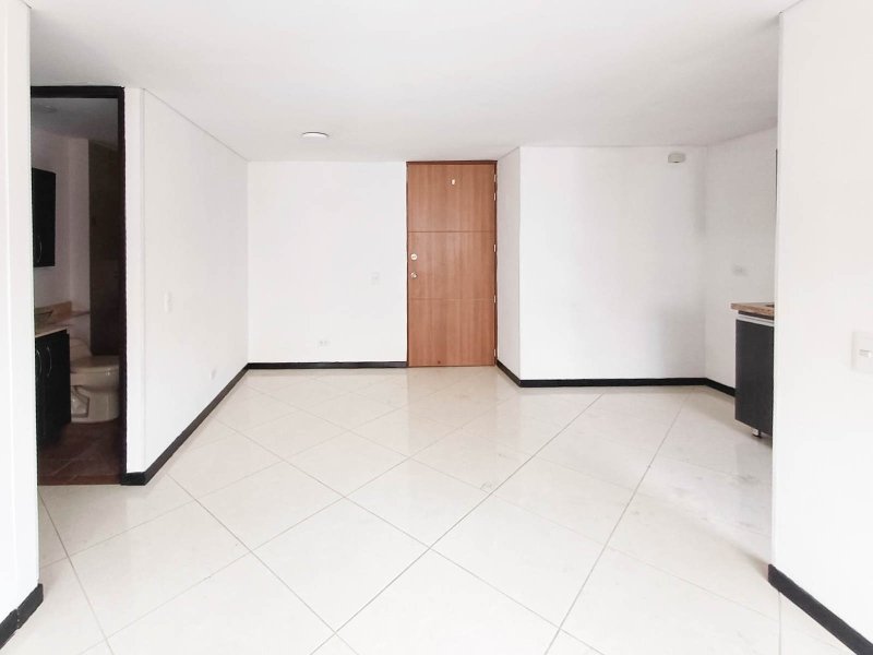 Apartamento en arriendo en LA ESTRELLA, 75 m², 3 alcobas, 2 baños