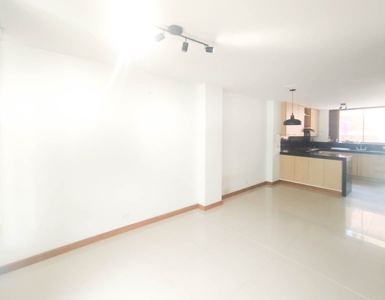 Casa en arriendo en LA ESTRELLA, 120 m², 3 alcobas, 3 baños