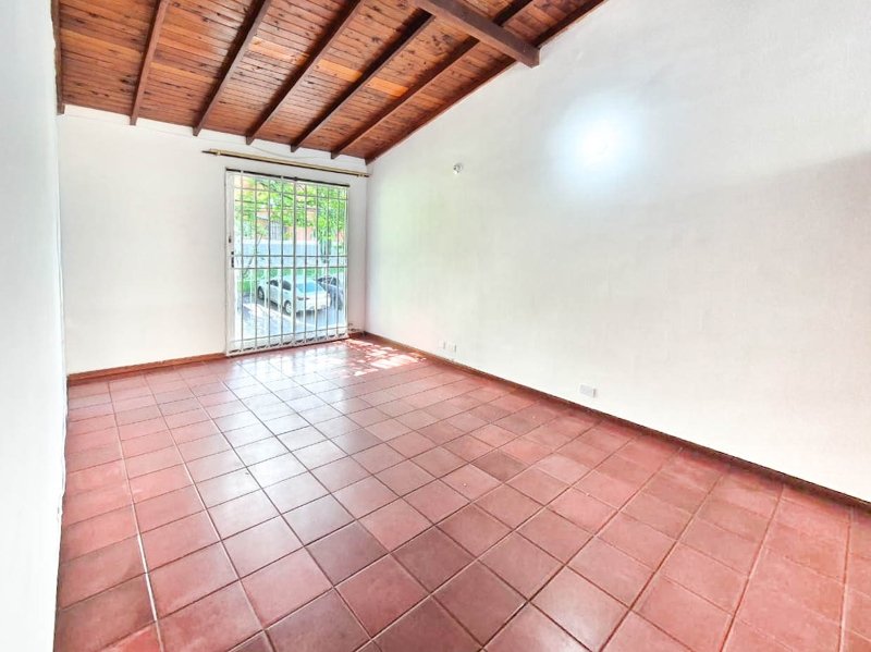Casa en arriendo en ITAGUI, 60 m², 2 alcobas, 1 baño