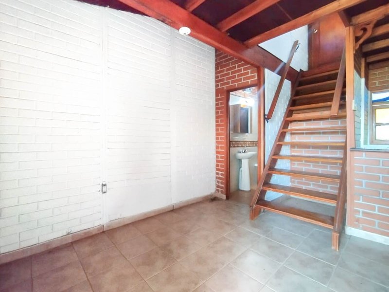 Casa-Finca en arriendo en LA ESTRELLA, 400 m², 3 alcobas, 1 baño