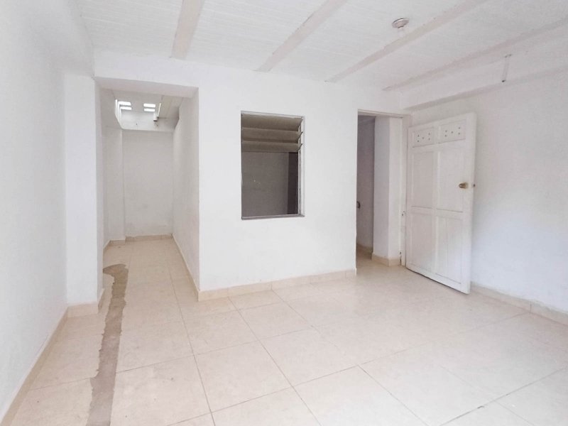 Casa en arriendo en LA MILAGROSA, 100 m², 3 alcobas, 2 baños
