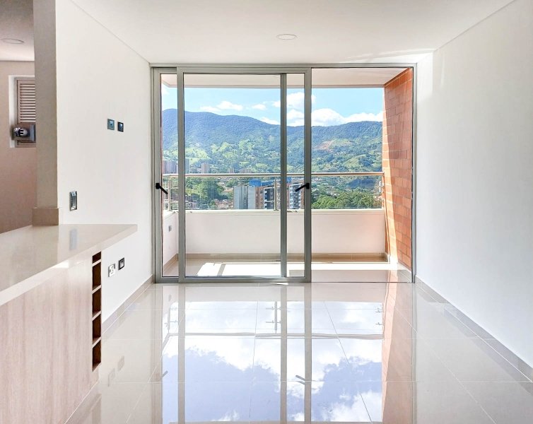 Apartamento en arriendo en LA ESTRELLA, 75 m², 3 alcobas, 2 baños