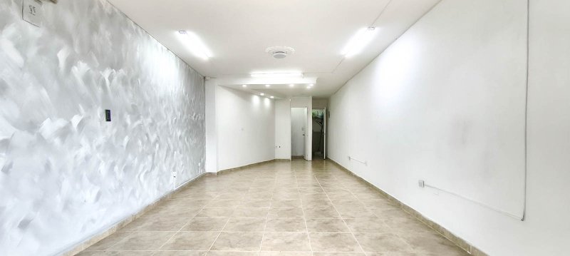 Local en arriendo en BELEN ROSALES, 32 m², 1 baño