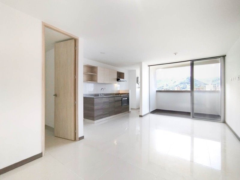 Apartamento en arriendo en LA ESTRELLA, 75 m², 3 alcobas, 2 baños