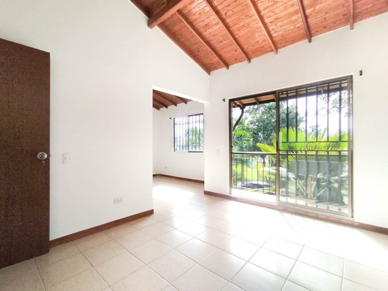 Casa en arriendo en LA ESTRELLA, 120 m², 3 alcobas, 3 baños