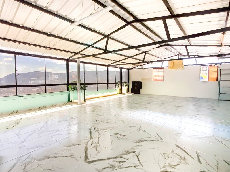 Local en arriendo en SAN ANTONIO DE PRADO, 100 m², 2 baños