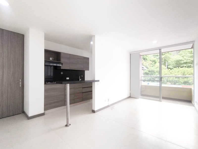 Apartamento en arriendo en SABANETA, 70 m², 2 alcobas, 2 baños