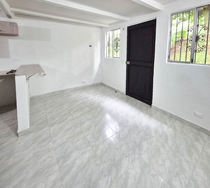 Casa en arriendo en SAN ANTONIO DE PRADO, 60 m², 2 alcobas, 2 baños