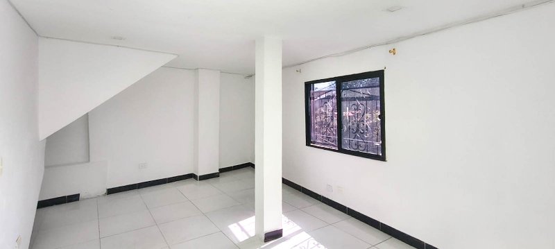 Casa en arriendo en MANRIQUE, 78 m², 3 alcobas, 4 baños