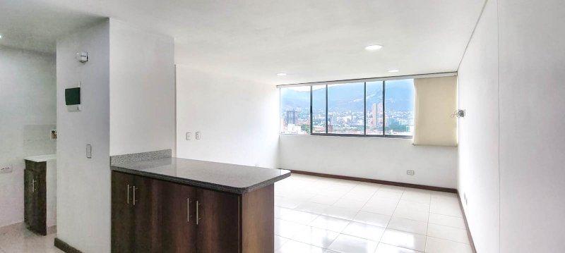 Apartamento en arriendo en ITAGUI, 73 m², 3 alcobas, 2 baños