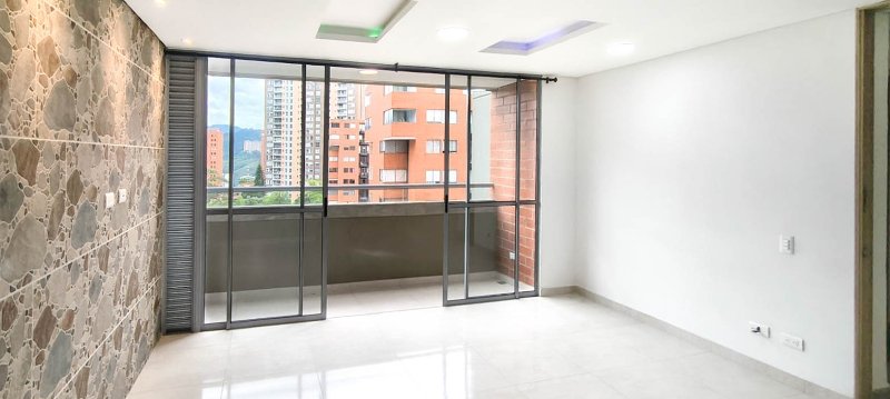 Apartamento en arriendo en ITAGUI, 64 m², 3 alcobas, 2 baños