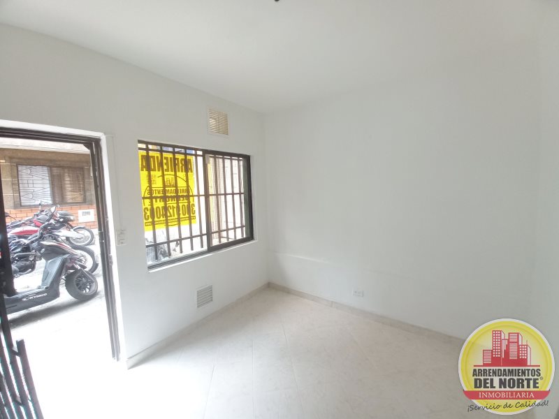 Studio for rent in Bello
