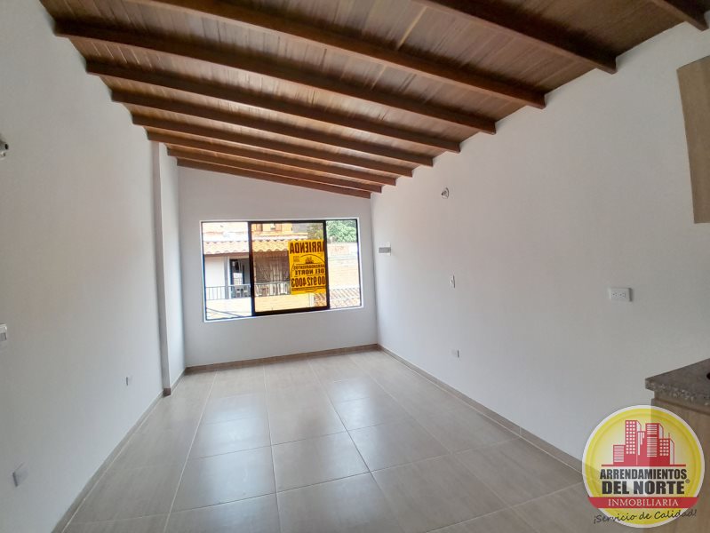 Studio for rent in Bello