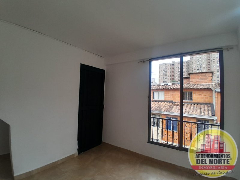 Studio for rent in Bello
