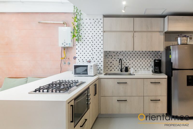 Apartaestudio disponible para el arriendo en Medellín el codigo es 16578 foto numero 2