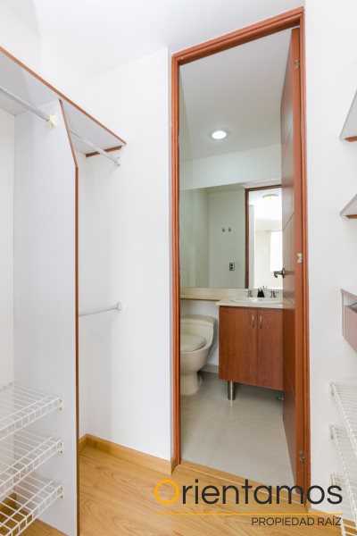 Apartaestudio disponible para el arriendo en Medellín el codigo es 18761 foto numero 9