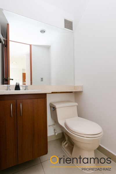 Apartaestudio disponible para el arriendo en Medellín el codigo es 18761 foto numero 8