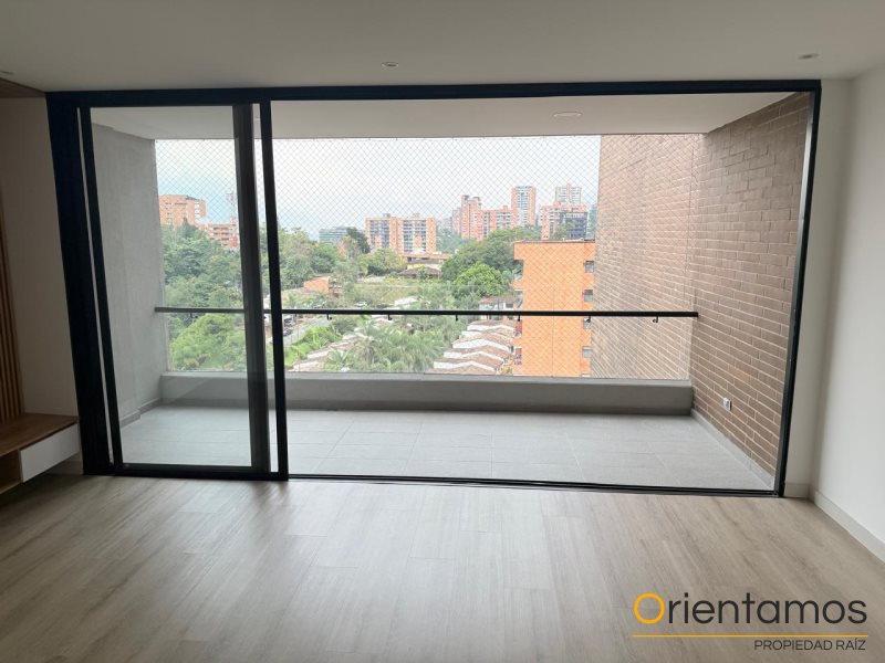 Apartamento disponible para la venta en Envigado el codigo es 20850 foto numero 3