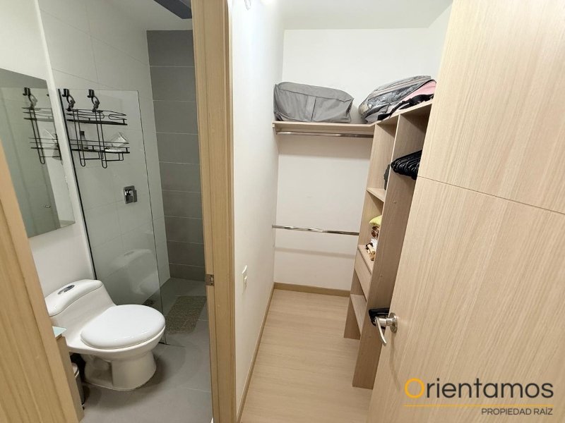 Casa para la venta en Envigado - San Lucas el codigo es 21088 foto numero 14