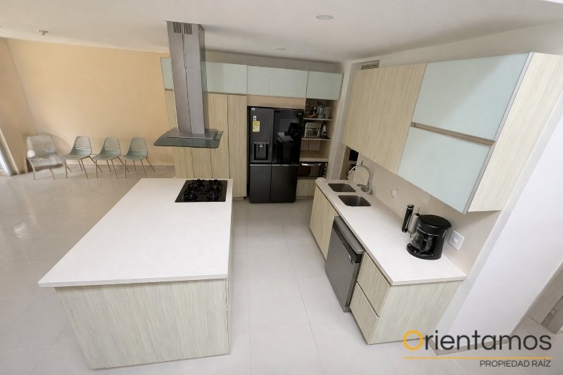 Casa para la venta en Envigado - San Lucas el codigo es 21088 foto numero 4