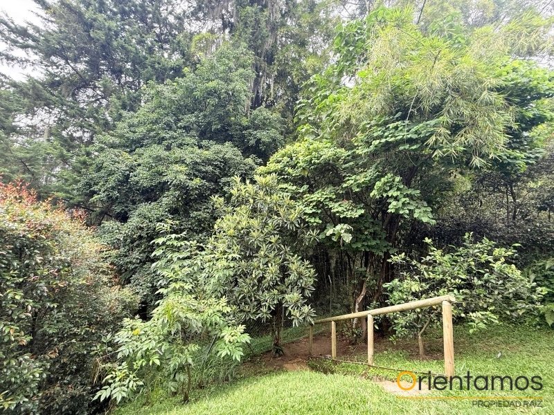 Casa para la venta en Envigado - San Lucas el codigo es 21088 foto numero 9