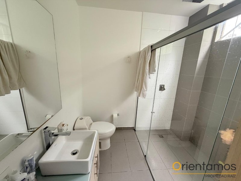 Casa para la venta en Envigado - San Lucas el codigo es 21088 foto numero 22